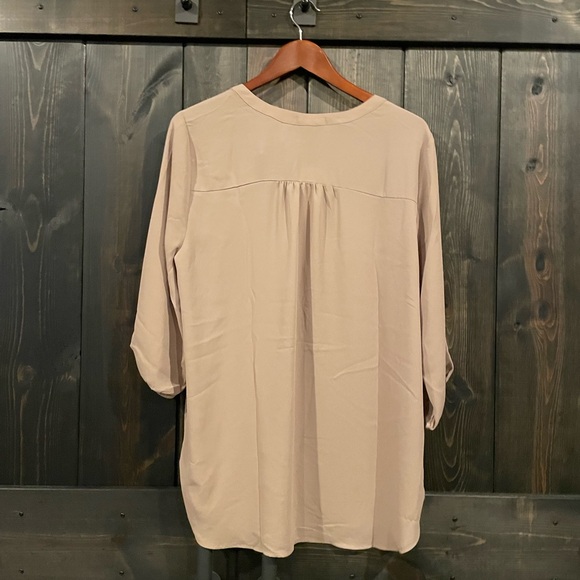Pleione Brown Tunic with Batwing Sleeves and Relaxed Fit - Picture 10 of 13